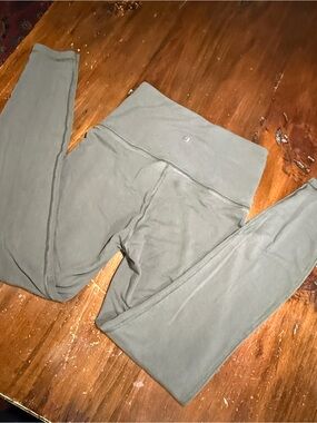 LULULEMON WUNDER UNDER HIGH WAIST SAGE LEGGINGS🖤
